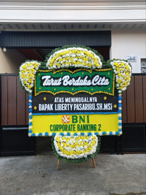 Papan Bunga Duka di Binturu