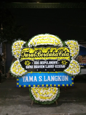 Papan Bunga Duka di Binturu